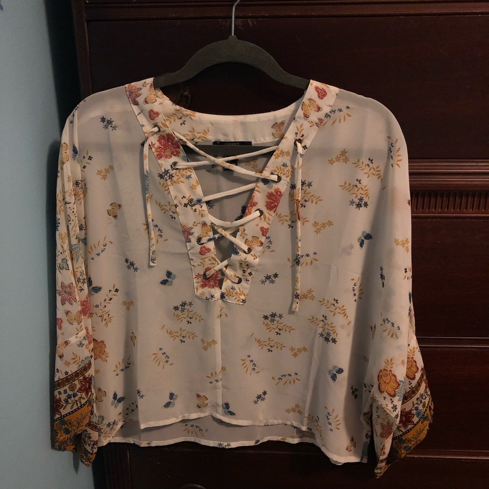 White lace up top